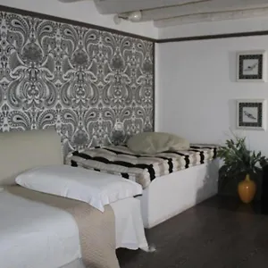 Degli Antiquari Couette-café