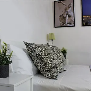 https://crystal-ship-apartments.it-tuscanyhotel.com